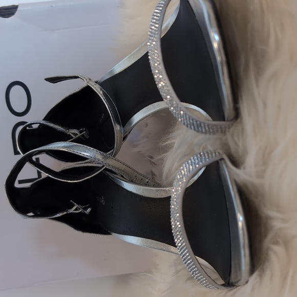 Aldo Silver Heeled shoes - Picture 3 of 8